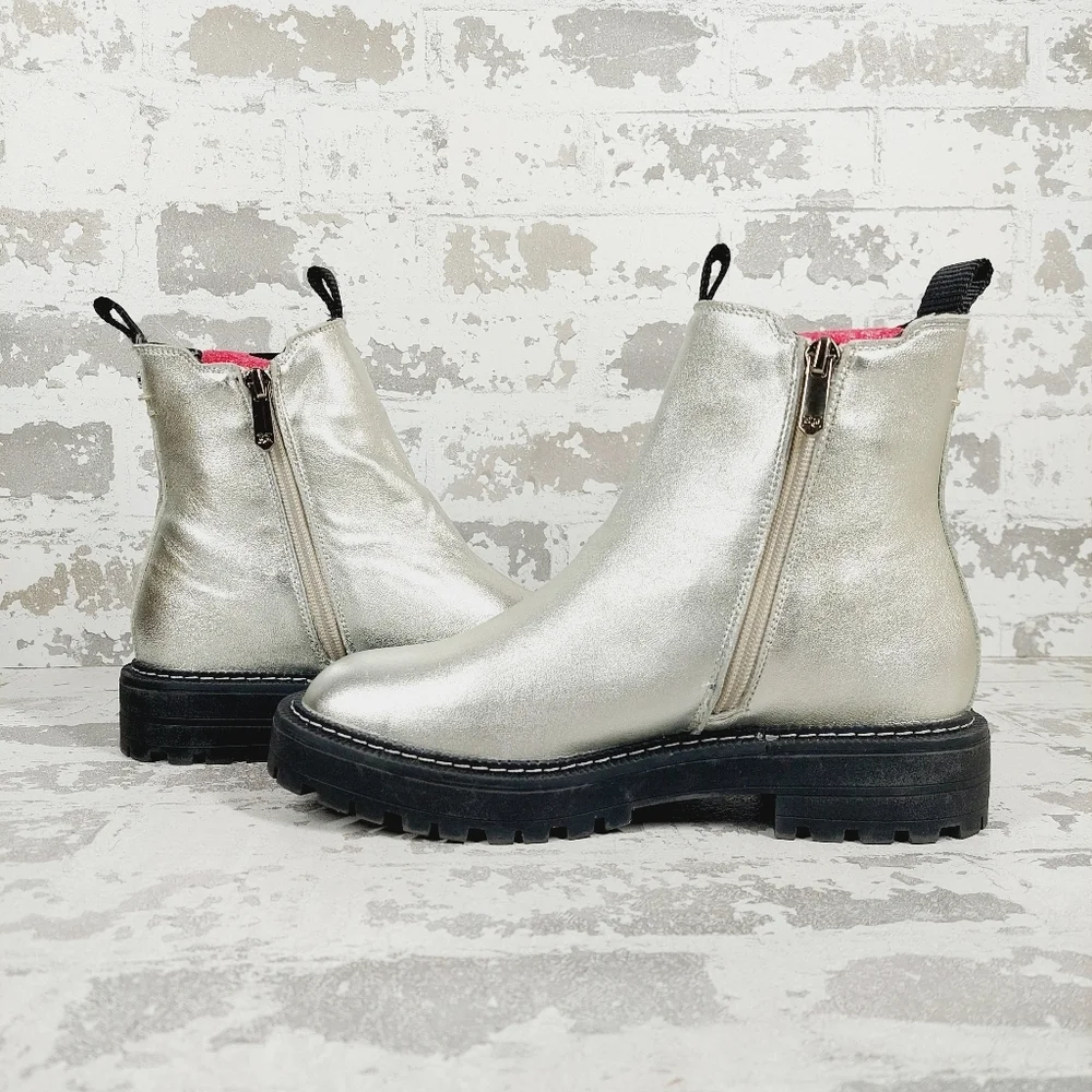 New Sam Edelman Laguna Silver Leather Pull On Chelsea Boots O105